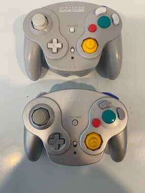 Nintendo GameCube WaveBird Wireless Controllers Lot of 2 no receivers Tested